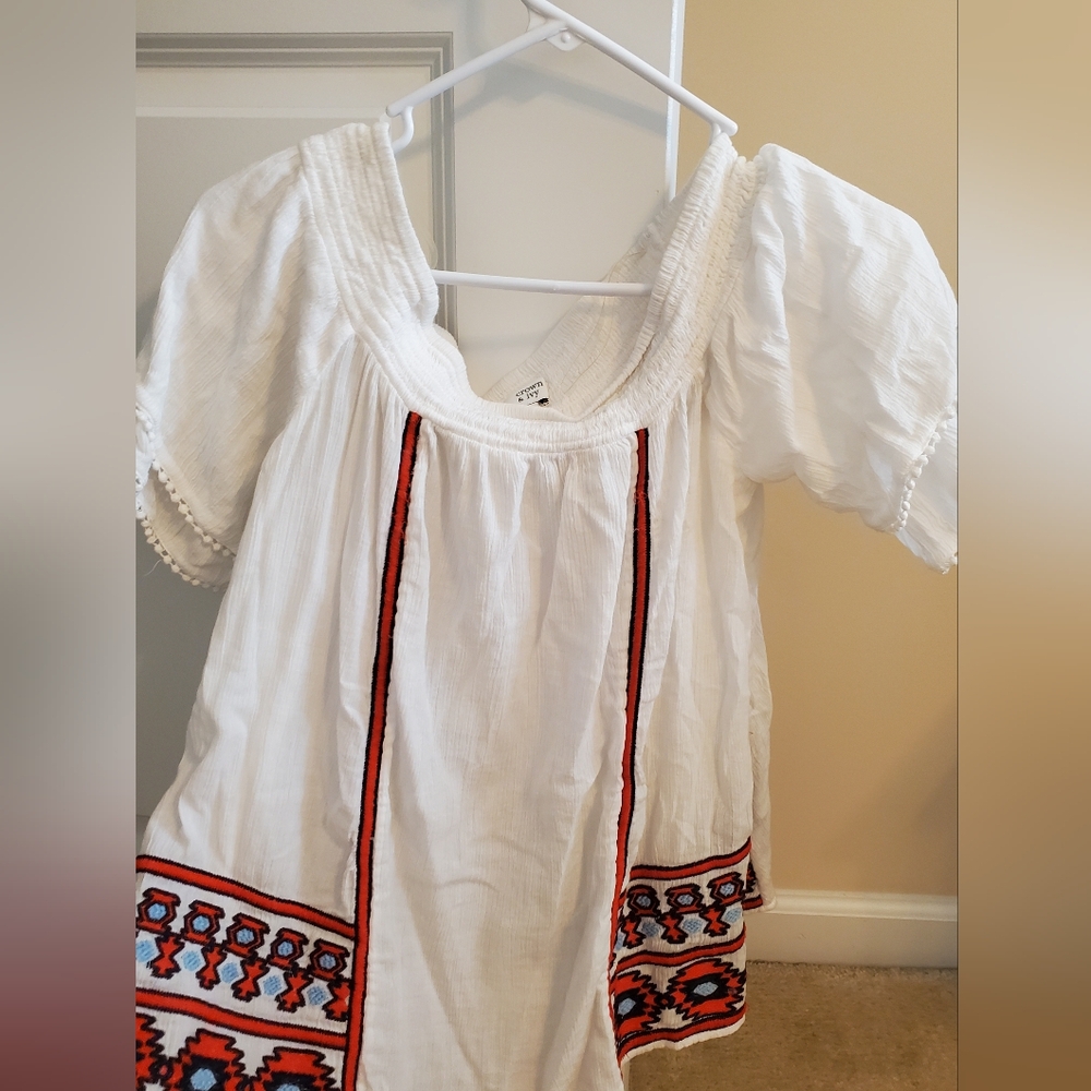 Crown and Ivy white shirt with Aztec print. Size medium